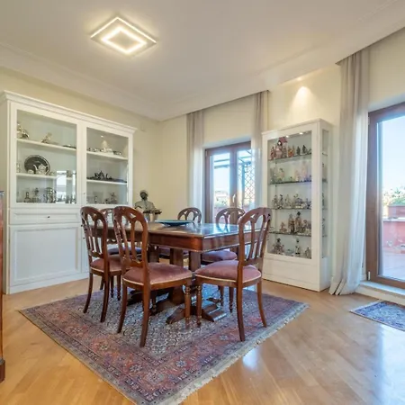 Appartement Trevi Terrace Penthouse *