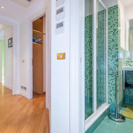 Trevi Terrace Penthouse 아파트 로마