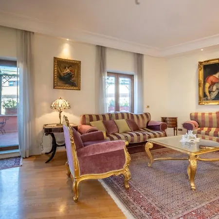Appartement Trevi Terrace Penthouse *