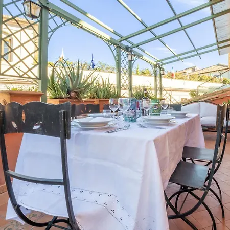 Trevi Terrace Penthouse Appartement *